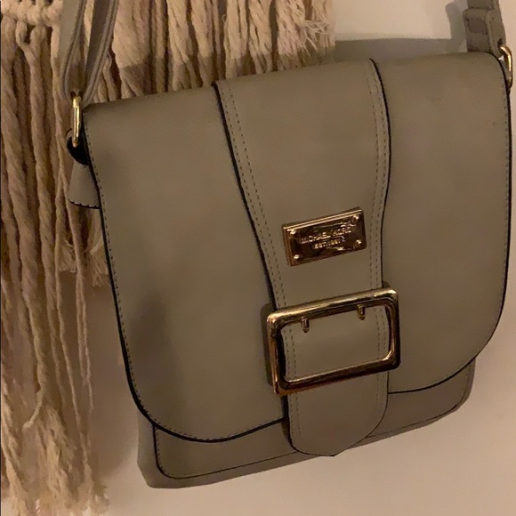 Grey Michael Kors handbag - Picture 1 of 2